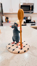 Load image into Gallery viewer, Little Chef on a round base
