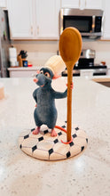 Load image into Gallery viewer, Little Chef on a round base
